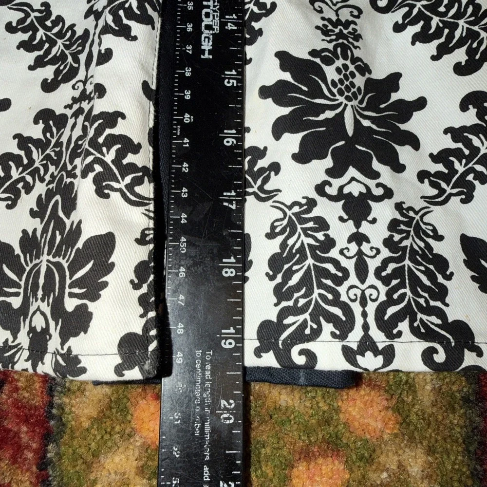 Half Apron Black and White Floral Pleated Caterer Formal Server